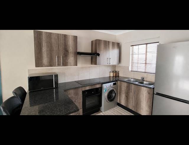 2 BEDROOM TOWNHOUSE FOR SALE IN THE REEDS